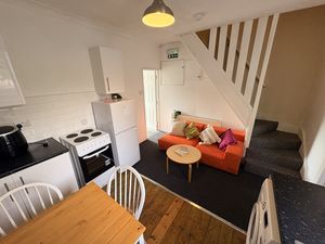 Photo 8- click for photo gallery